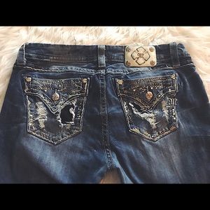 Miss Me Distressed Jeans Size 32